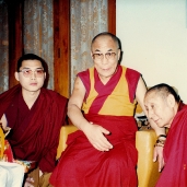 སྤྱི་ལོ་ ༢༠༡༨ ཕྱི་ཟླ་ ༤ ཚེས་༣༠ ཉིན། སྤྱི་ནོར་༧གོང་ས་༧སྐྱབས་མགོན་ཆེན་པོ་མཆོག་ལ་ཞུ་འབོད་ཀྱི་ཡོངས་སྒྲགས་ཀྱི་ཞུ་ཡིག