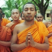 克林顿选择佛教禅修法来寻求放松