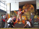 Dorje Shugden has entered. 多杰雄登护法降到确吉拉的身上。